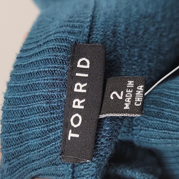 Torrid Dress Knit Blue Long Sleeved Cut Out Knee Length Womens Size 2X NWT - Picture 9 of 13